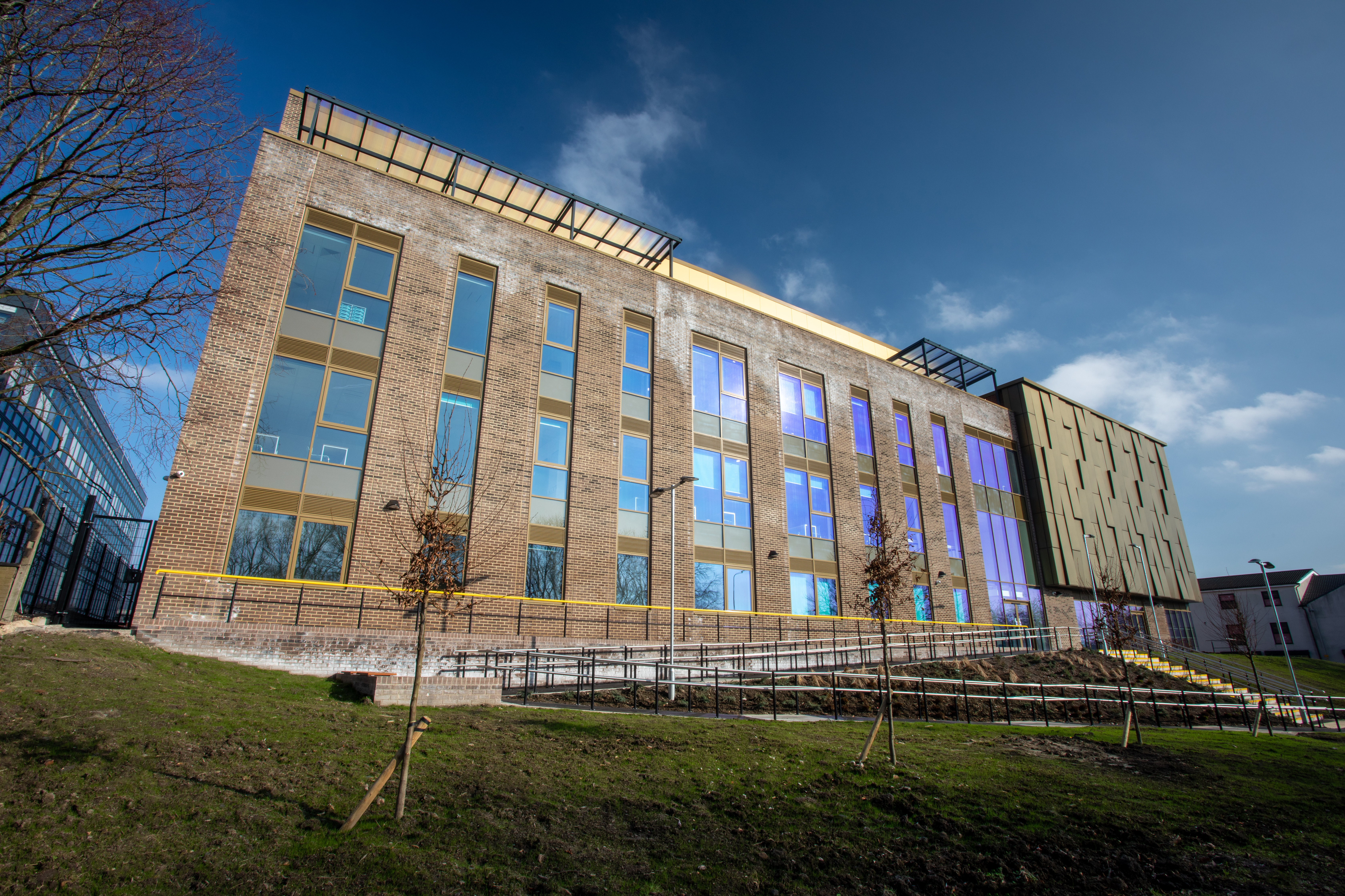 World-class maths school cuts ribbon with commemorative ceremony ...